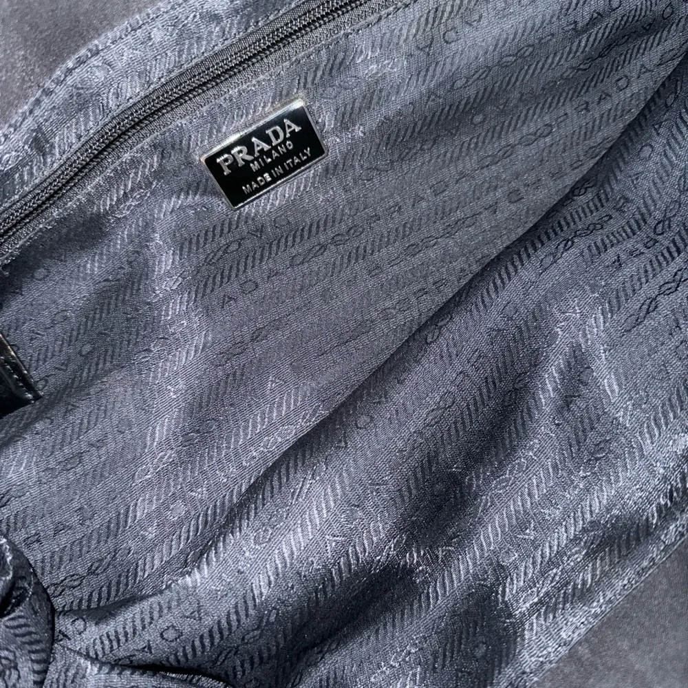 Vintage Prada Tote bag - Picture 2 of 4